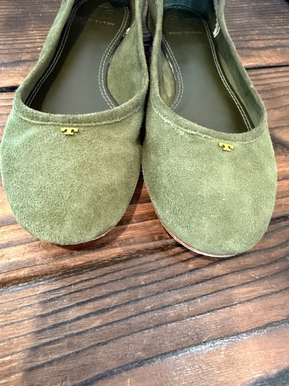Tory Burch Therese Olive Green Suede Ballet Flats with Gold Logo